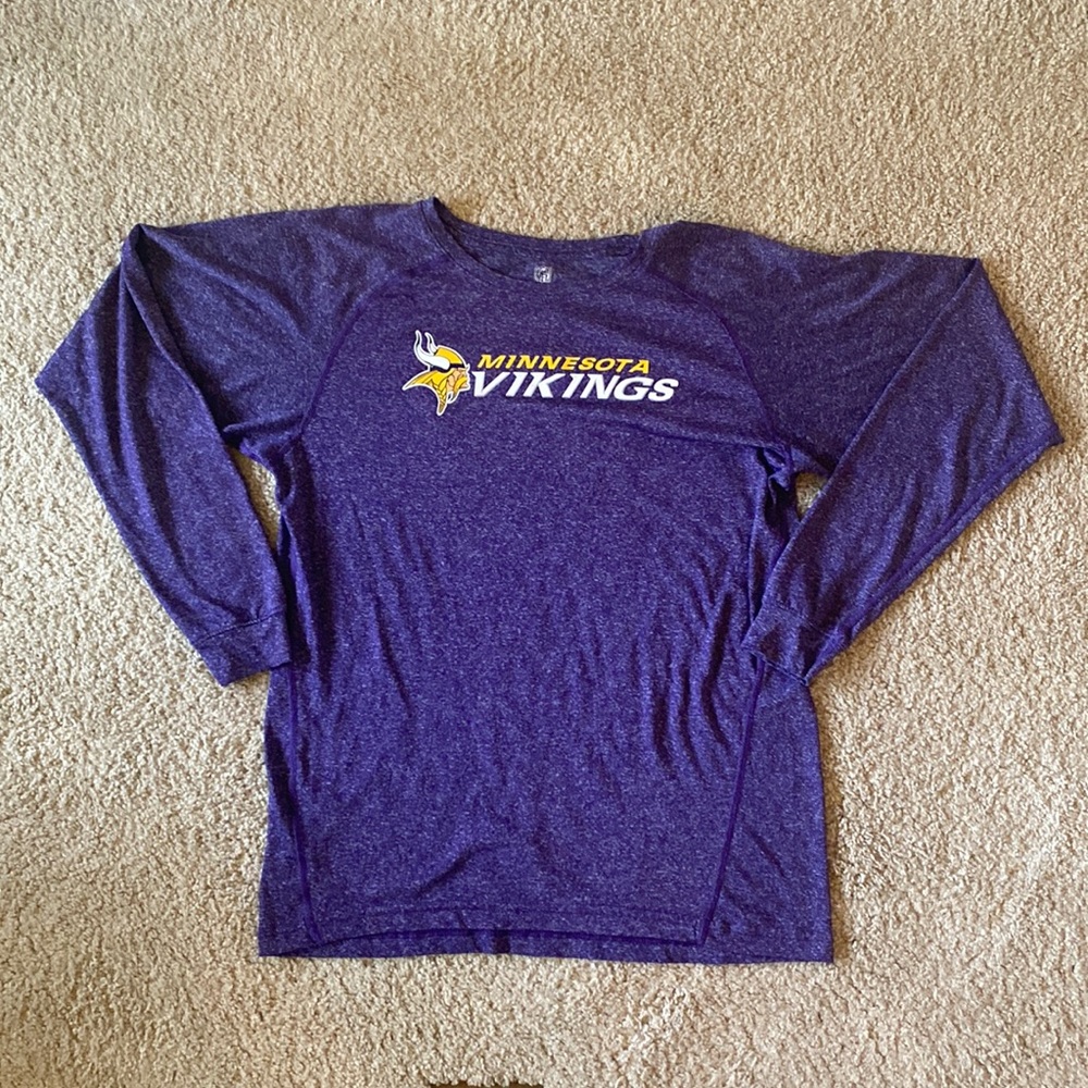 Minnesota Vikings Ling Sleeve Dry Fit Shirt Size: Youth 18/20